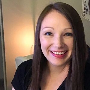Meet your Posher, Courtney